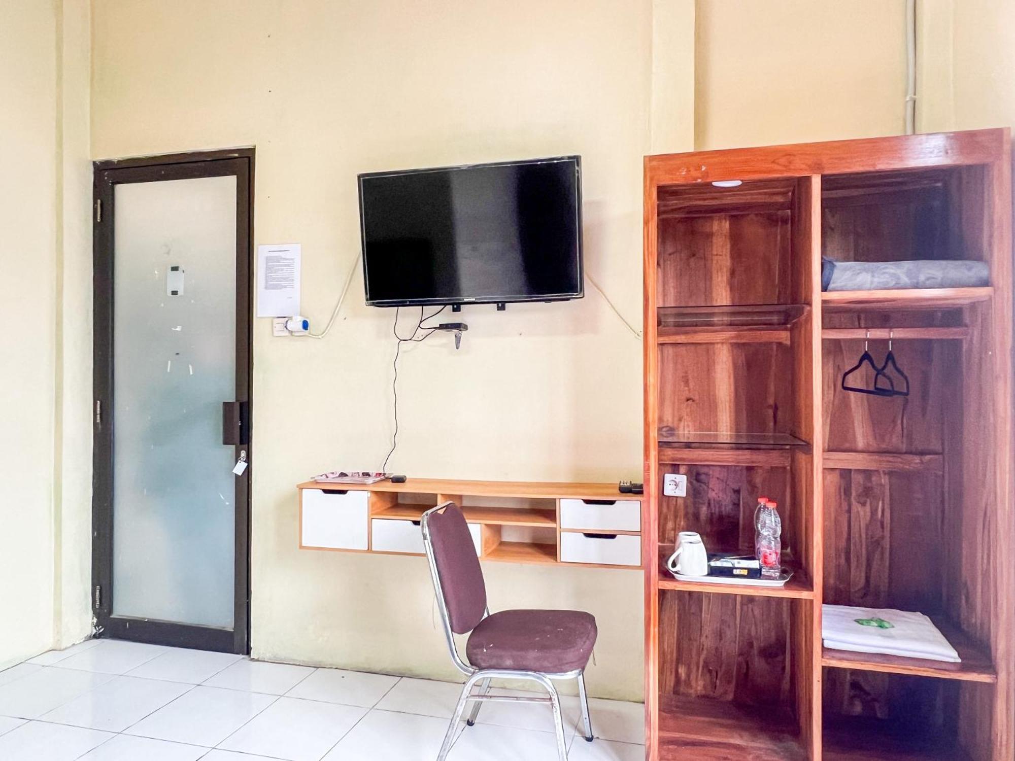 Hotel Reddoorz At Dieng 0km